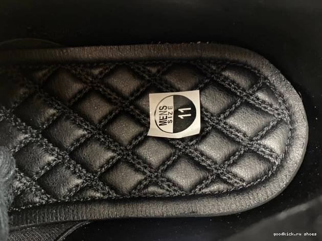 4 Retro Jordan 819139-010 Pony Hair Black 0807